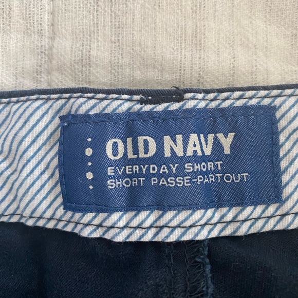Old Navy Shorts - Picture 4 of 6